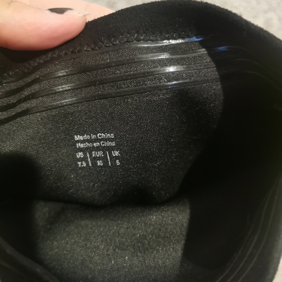 ALDO thigh high heel - Picture 3 of 3